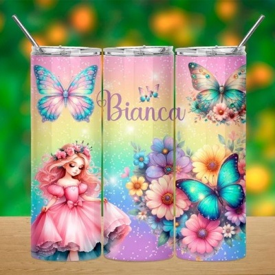 Três copos térmicos com desenhos de borboletas, flores e o nome Bianca