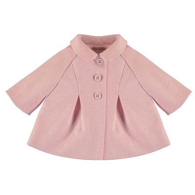 Casaco cor de rosa claro para bebé com três botões frontais e gola arredondada