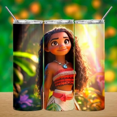 Três copos finos metálicos com imagem da personagem Moana