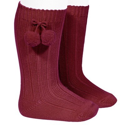 Meias grossas bordeaux com pompons e padrão canelado