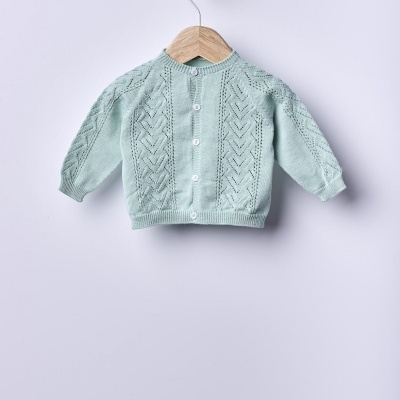 Camisola de bebé verde-água com padrão em malha e botões brancos