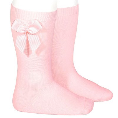 Meias rosa com laço de fita