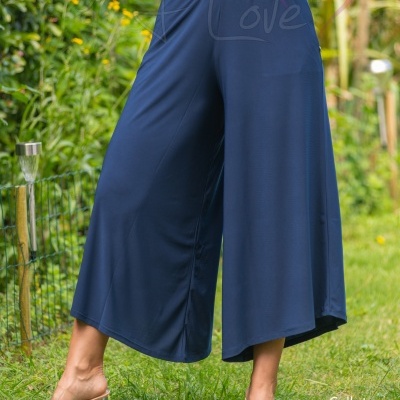 https://www.outlet-babylove.com/product/pantalona-culotte-lisa