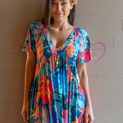 Vestido longo floral colorido com mangas curtas e decote em V