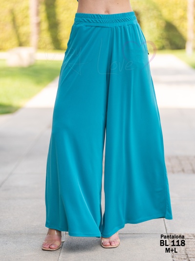 https://www.outlet-babylove.com/product/pantalona-lisa-com-bolsos