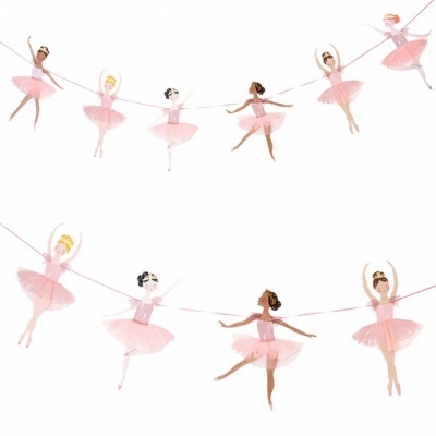 Varal decorativo com bailarinas em tutus cor-de-rosa