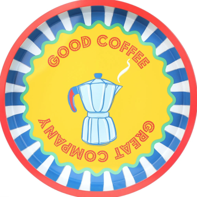 Tabuleiro redondo colorido com borda vermelha e texto em amarelo com ilustração de cafeteira.