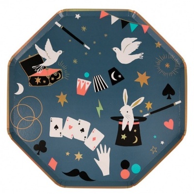 Tabuleiro octogonal azul com desenhos de ilusionismo e magia