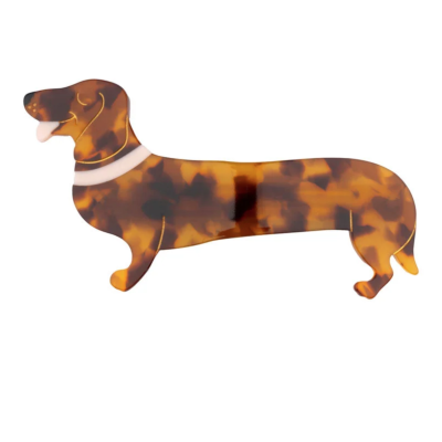 Broche em acrílico com padrão tartaruga em forma de cão Dachshund