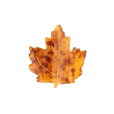 Prendedor de cabelo em acrílico laranja em forma de folha de bordo