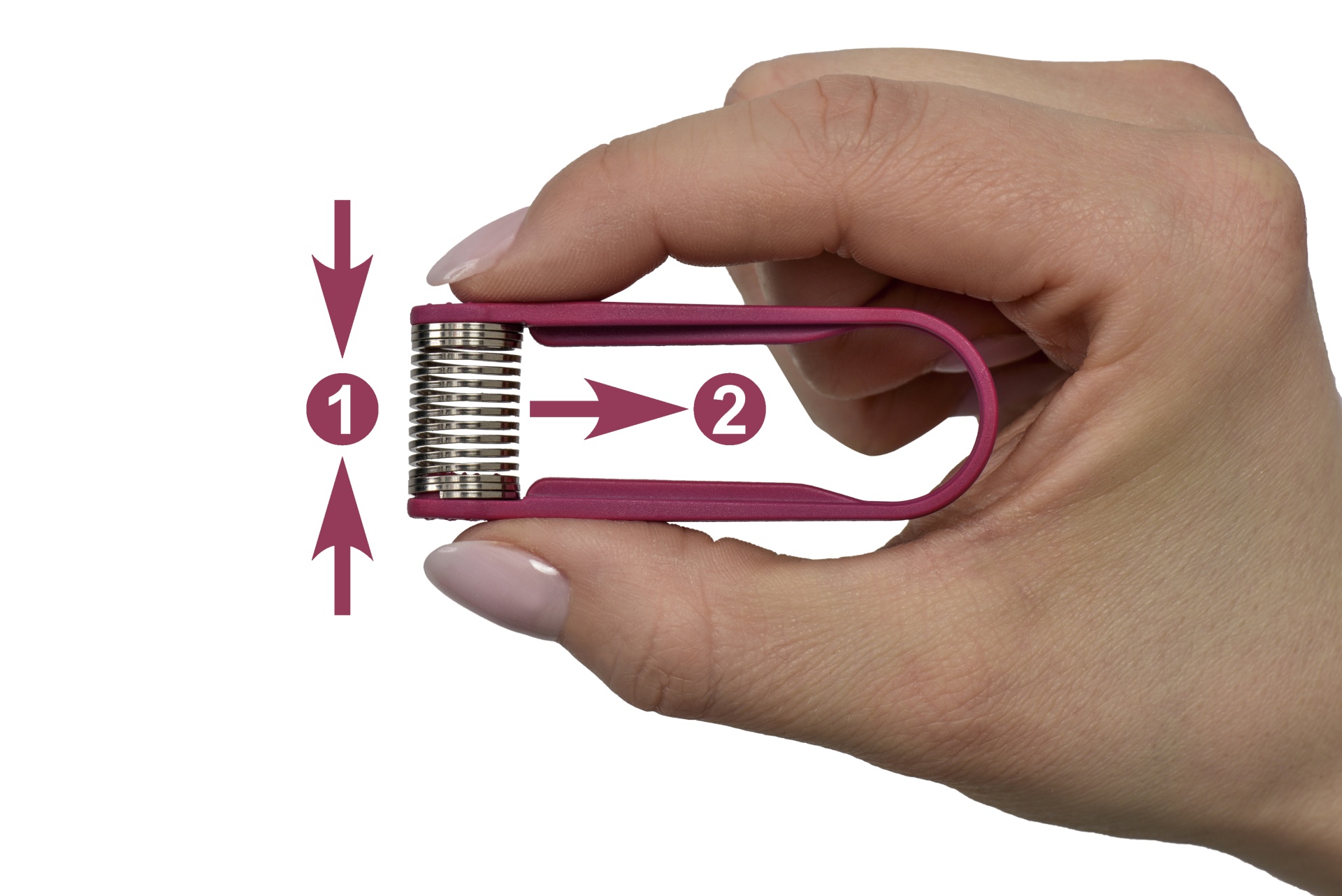 Dispositivo portátil rosa com rolo metálico em mão