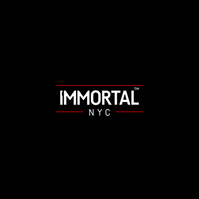 Logótipo IMMORTAL NYC em fundo preto com linhas vermelhas