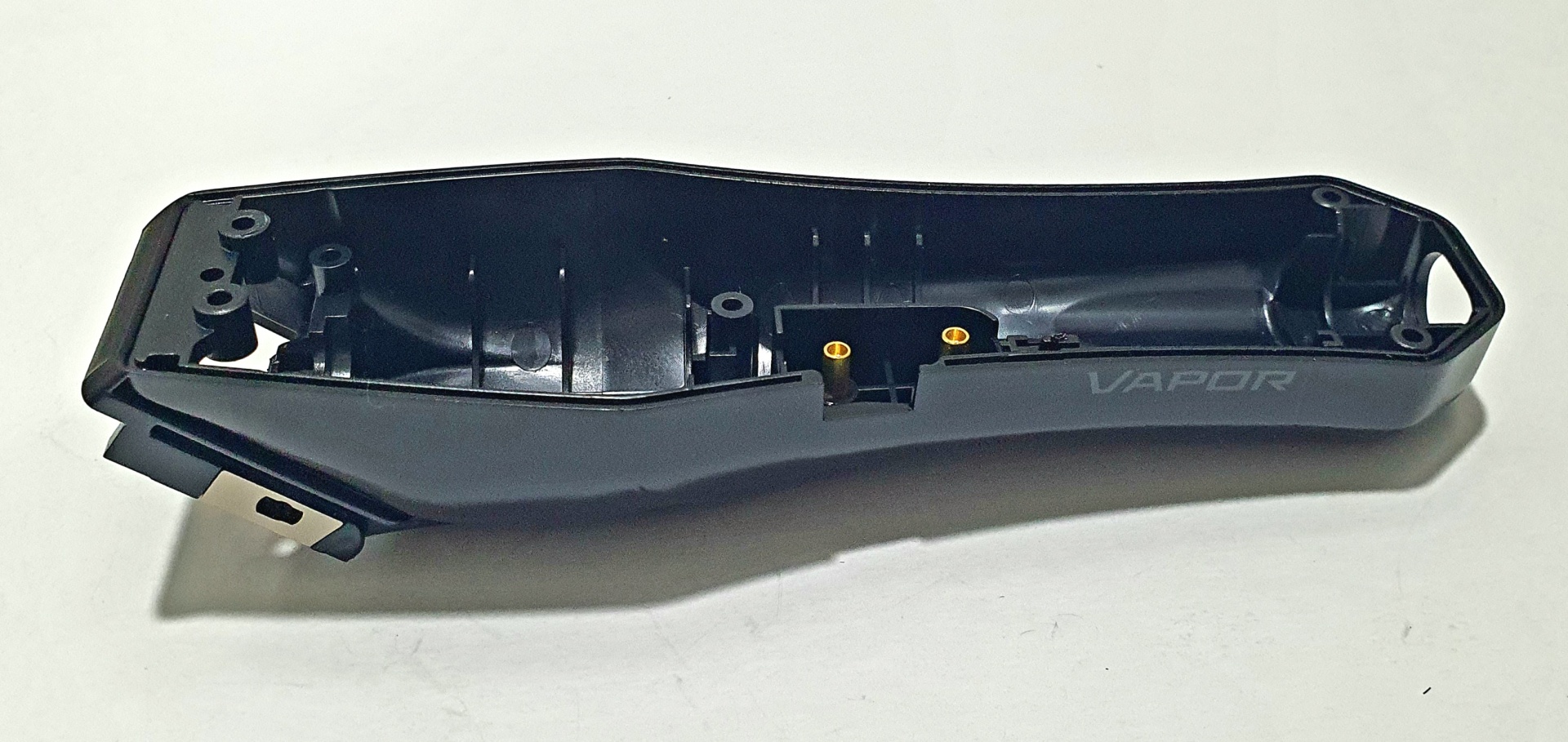 Carcaça preta de plástico para produto com texto VAPOR