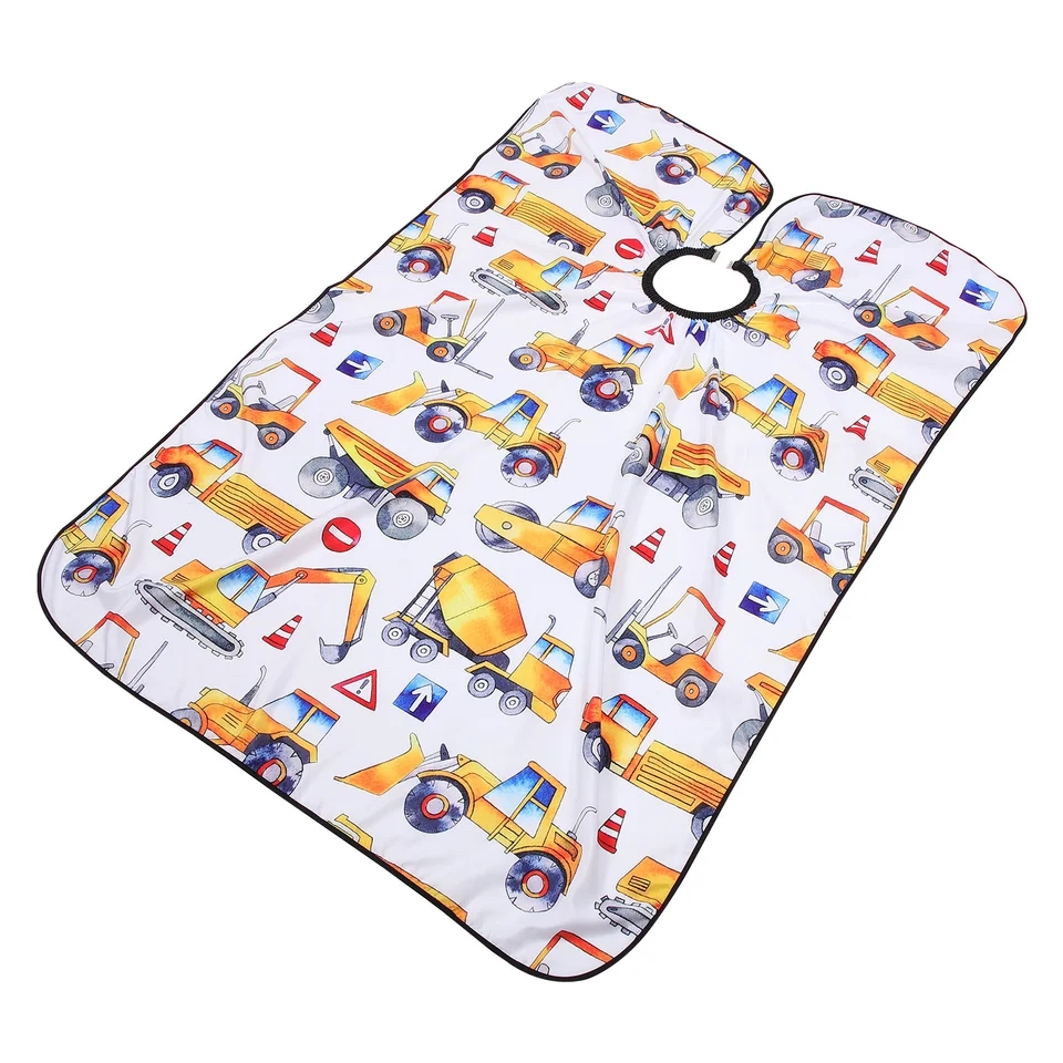 Capa para cabeleireiro infantil estampada com veículos de construção