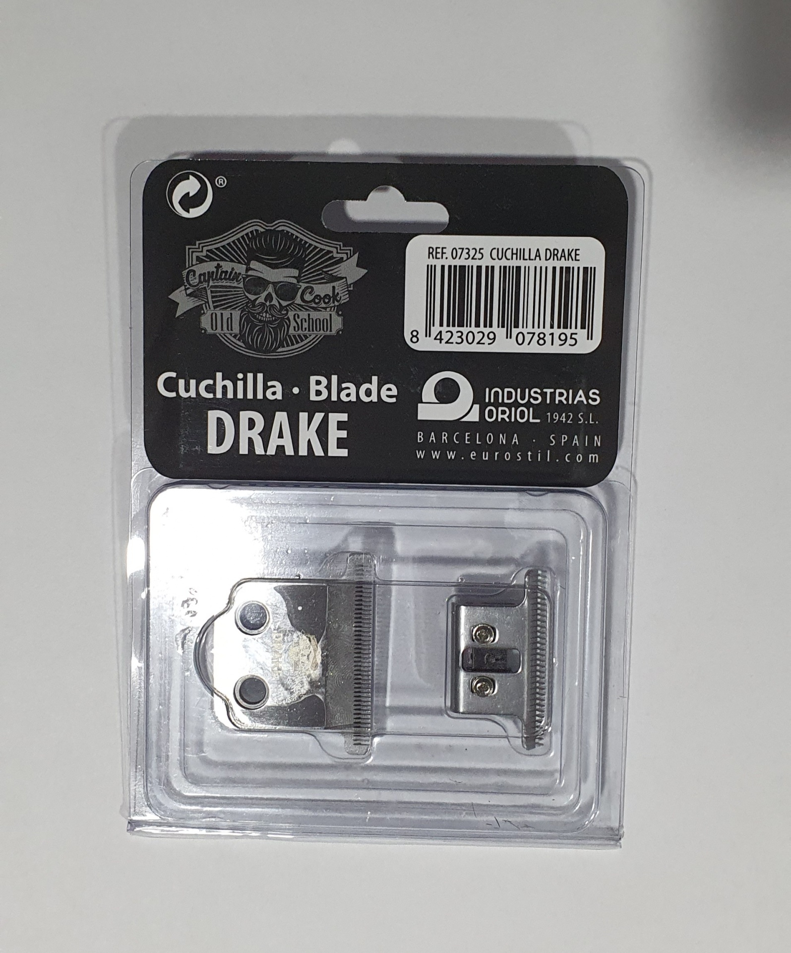 Embalagem com lâminas metálicas para máquina de cortar cabelo marca Drake