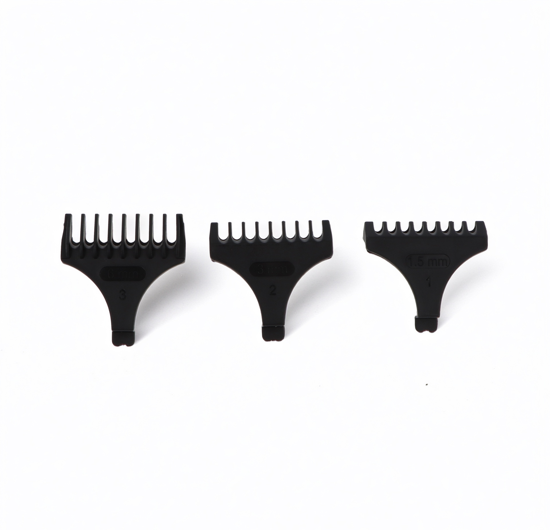 Pentes de máquina de cortar cabelo preto com tamanhos 6 mm, 3 mm e 1.5 mm