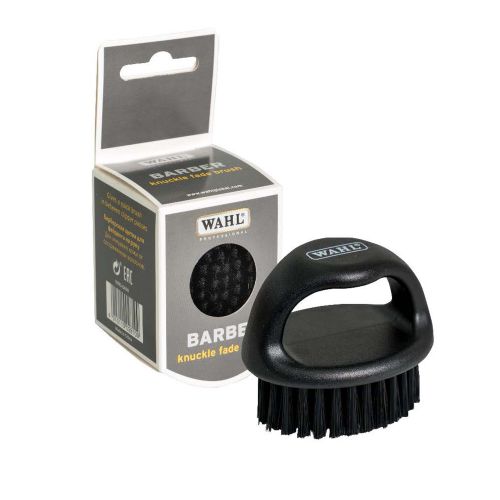 Escova preta para barbear com cabo ergonómico e embalagem da marca WAHL