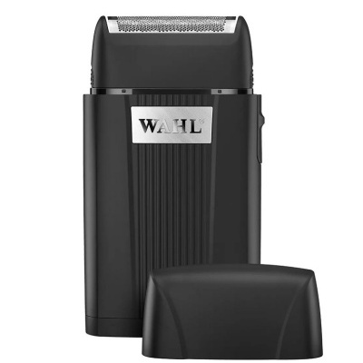 Aparelho de barbear elétrico preto com tampa destacada e etiqueta WAHL
