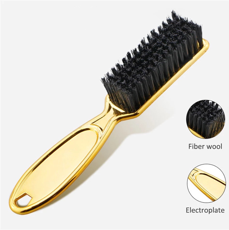 Escova de limpeza dourada com cerdas negras e texto dos materiais