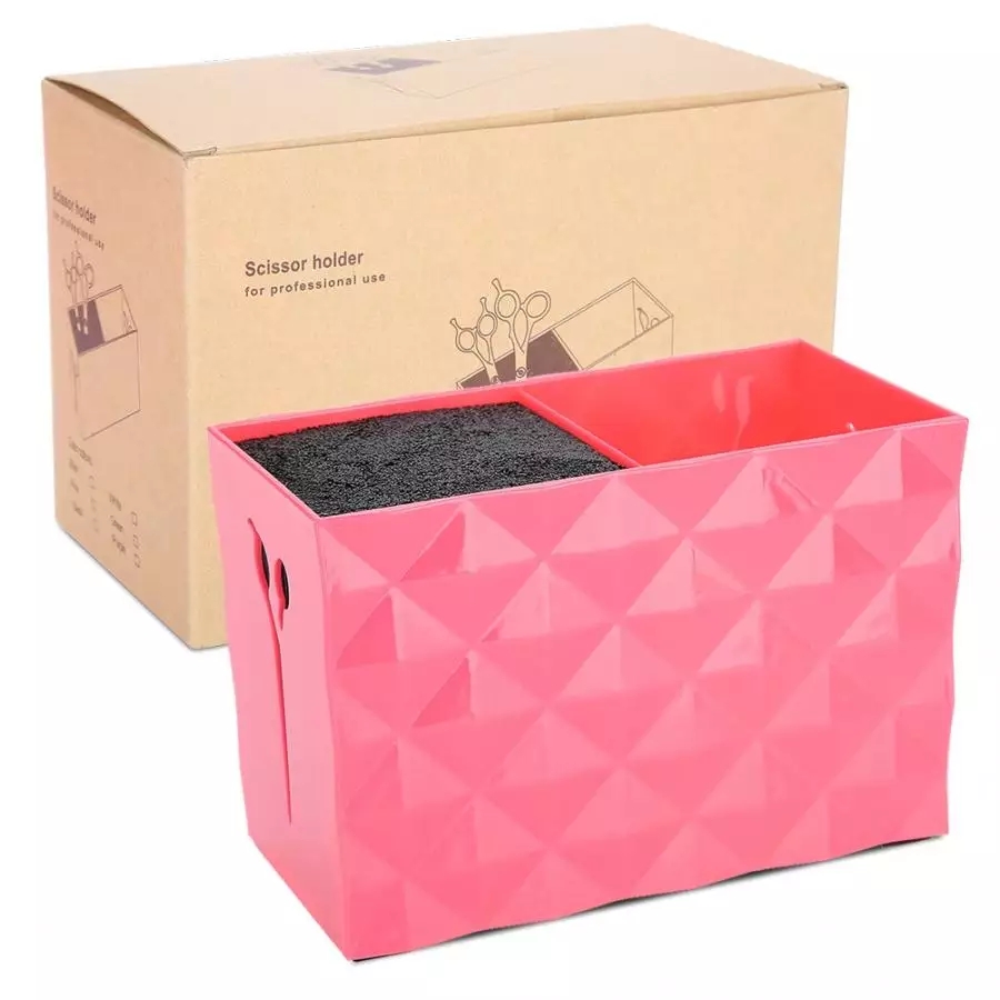 Suporte para tesouras rosa com textura facetada e caixa de embalagem castanha