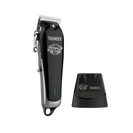 Máquina de barbear elétrica preta e prateada com base de carregamento