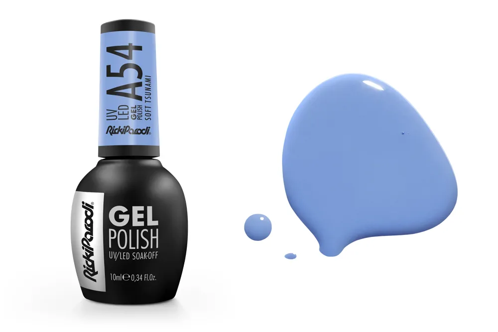 Esmalte em gel azul claro Nicki Rodli com mancha do esmalte ao lado