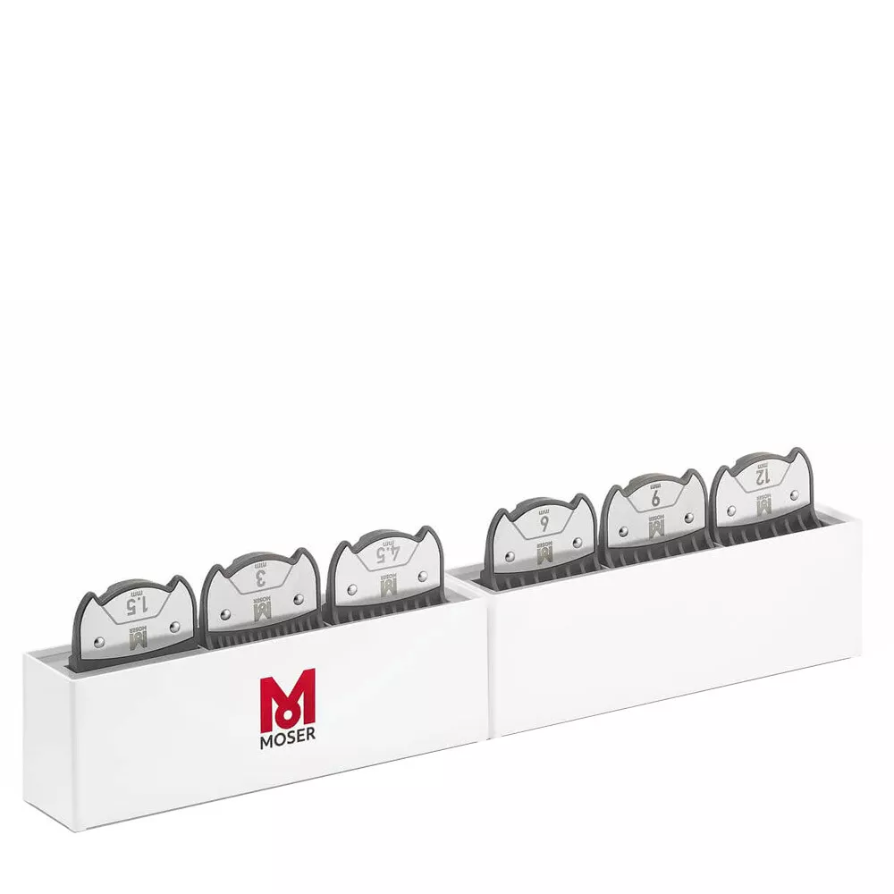 Lâminas de aparar cabelo de metal com números na caixa branca MOSER