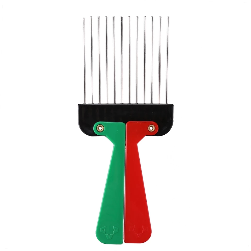 Pentear com cabo verde e vermelho e lâminas metálicas