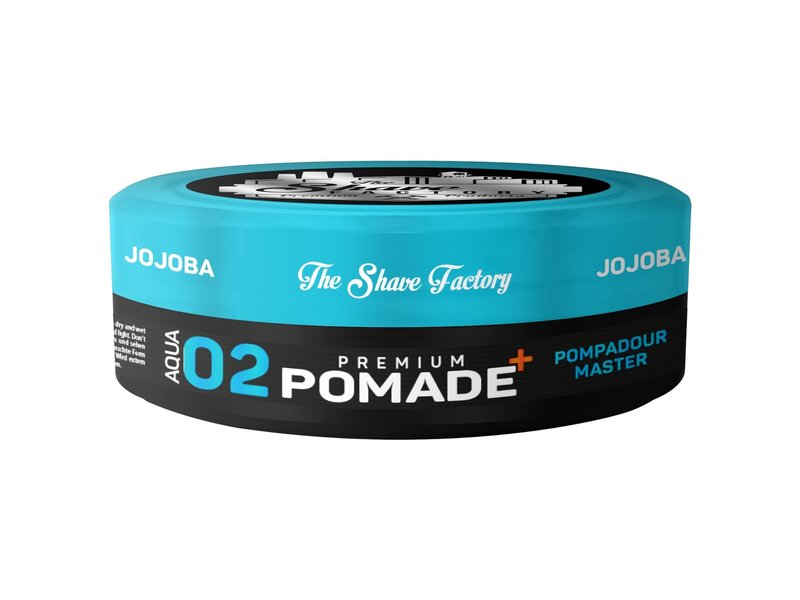 Pomada para cabelo em embalagem redonda azul e preta com texto em branco e azul.