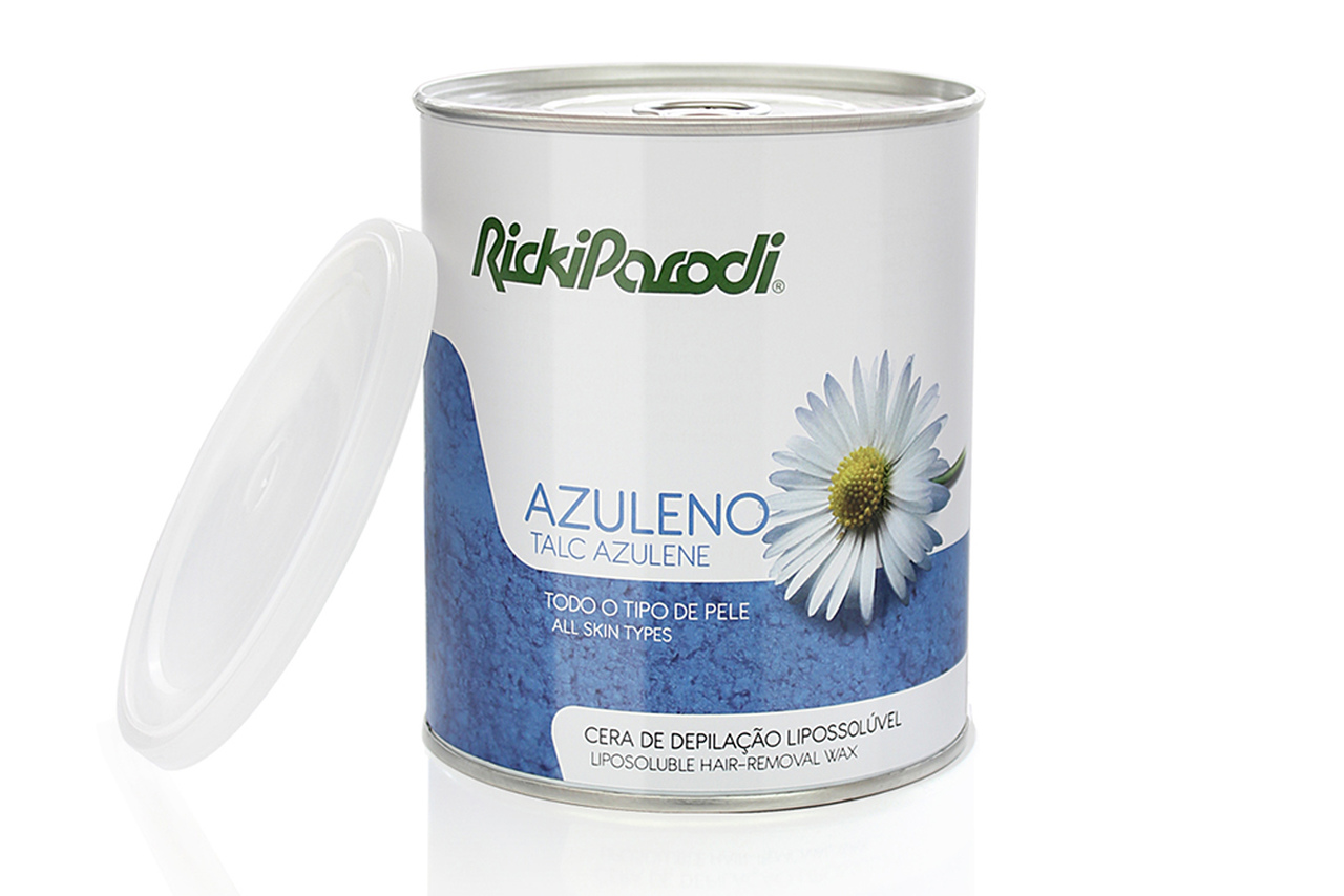 Lata de cera de depilação RickiParodi com rótulo azul claro e imagem de flor