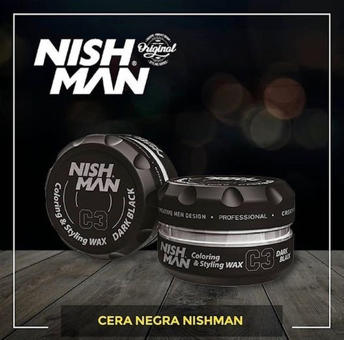 Duas embalagens de cera negra para cabelo Nishman em superfície de madeira escura