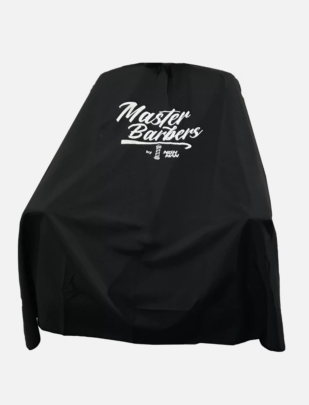 Capa de barbeiro preta com texto branco Master Barbers e logotipo NASH