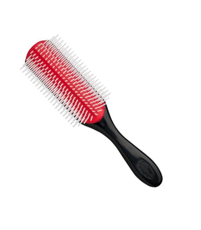 Escova de cabelo com cabo preto e cerdas finas prateadas sobre base vermelha