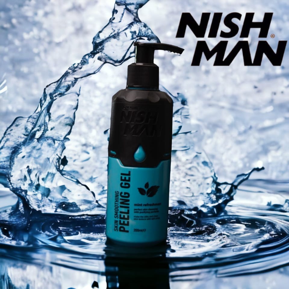 Frasco de gel de peeling NISH MAN com fundo de água e splash