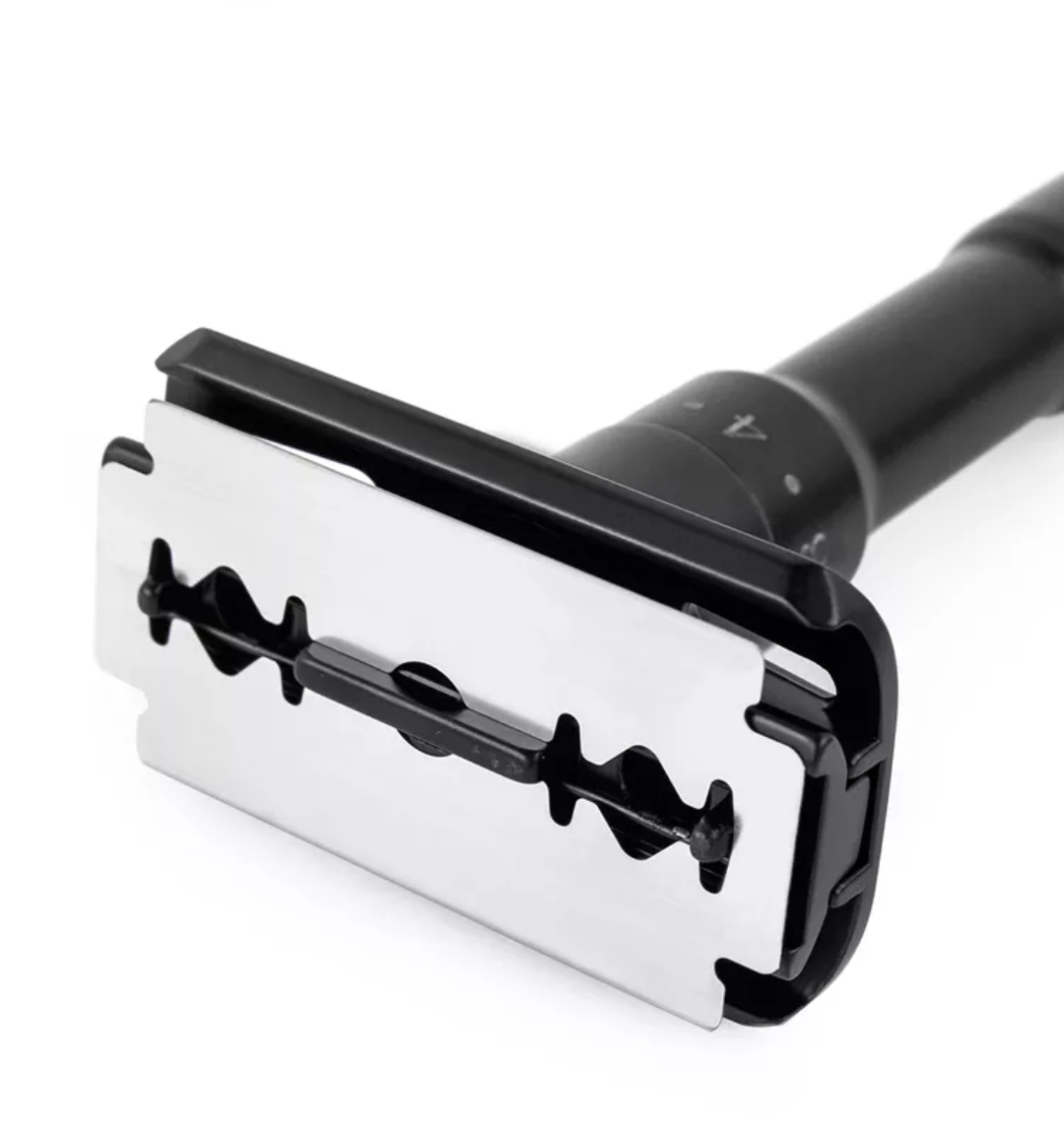 Máquina de barbear tradicional com lâmina dupla de aço inoxidável e suporte preto