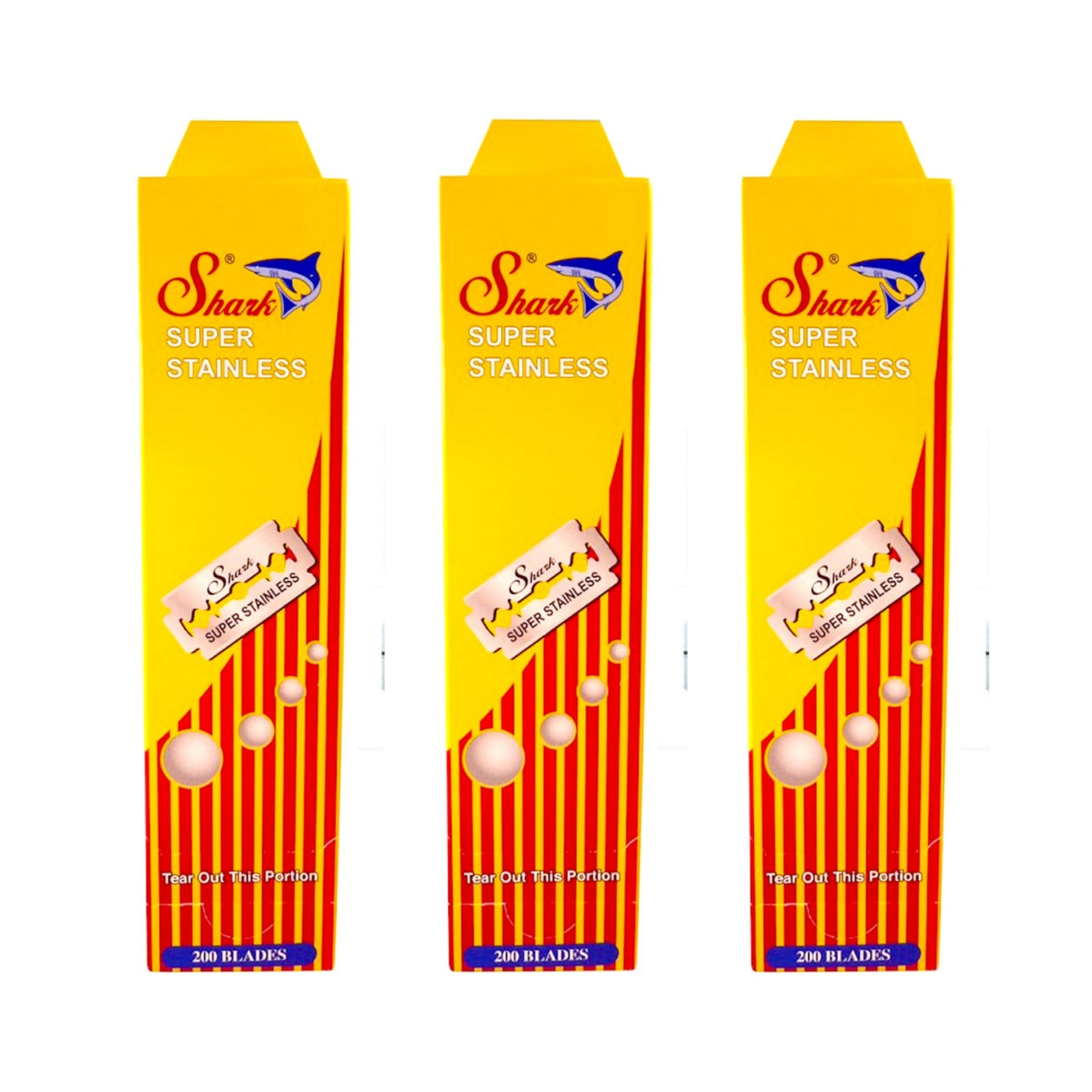 Três embalagens amarelas e vermelhas de lâminas de barbear Shark SUPER STAINLESS