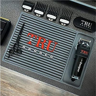 Máquina de cortar cabelo e acessórios TRU BARBER num estojo preto texturizado