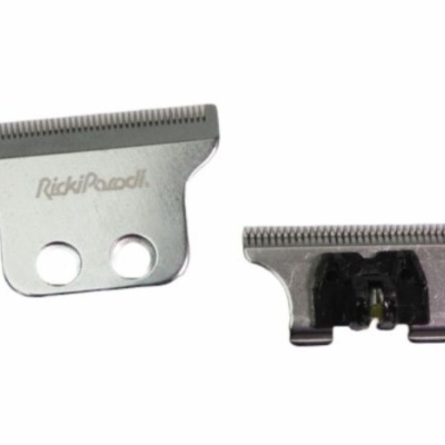 Duas lâminas metálicas cinza prateado para máquina de cortar cabelo