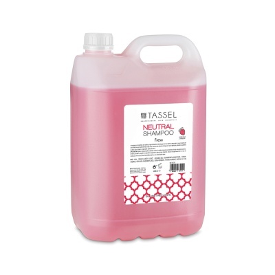 Recipiente plástico rosa com shampoo e etiqueta TASSEL Neutral Shampoo Fresa.