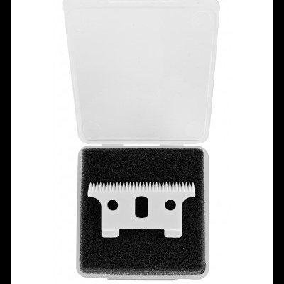 Cabeça metálica para máquina de cortar cabelo numa caixa de plástico