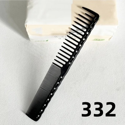 Pente preto de plástico com dentes largos e finos, número 332 ao lado.