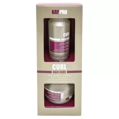 Conjunto de tratamento capilar Kay Pro Curl com frasco e creme em embalagem bege.