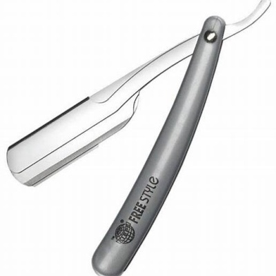 Navalha de barbear clássica cinzenta e prateada com texto Free Style.