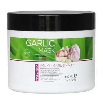 Máscara de cabelo Garlic Mask em pote branco com tampa preta e rótulo verde com alho
