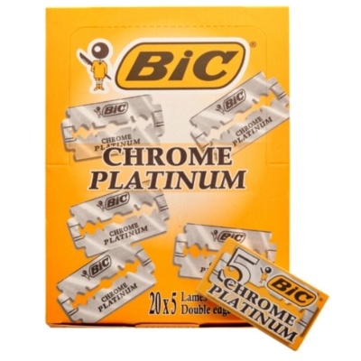 Embalagem amarela de lâminas BIC Chrome Platinum com lâminas prateadas e texto