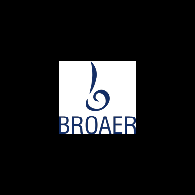 Logotipo azul escuro com desenho abstrato e texto BROAER em fundo preto