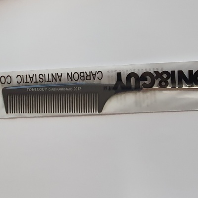 Pente fino metálico TonicCut em embalagem plástica