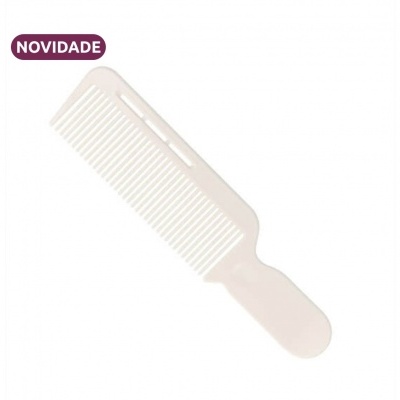 Pente branco de plástico com cabo largo e dentes finos
