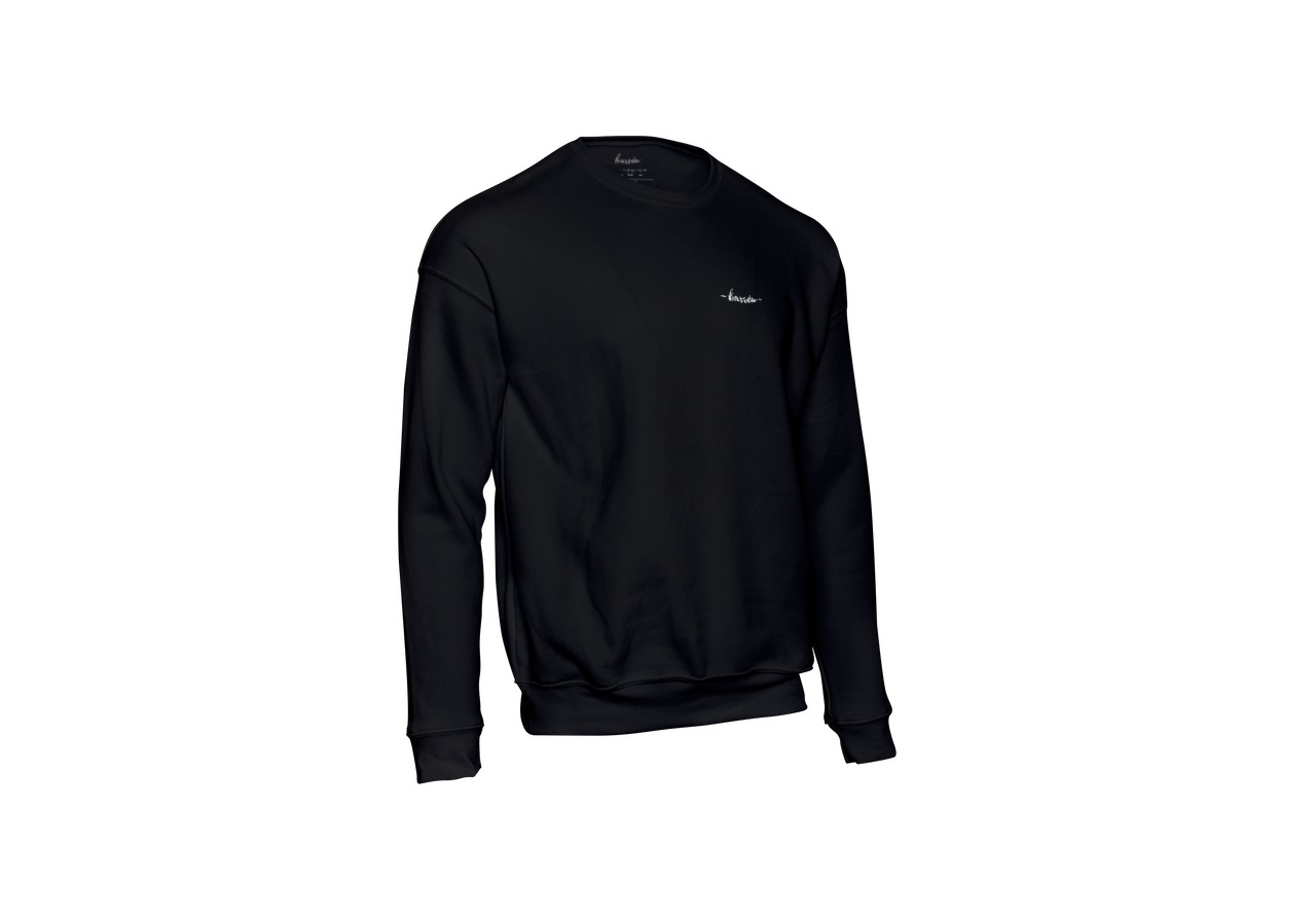 Sweatshirt Preta Sweatshirt preta de manga comprida com o texto 'Bauer' no peito.
