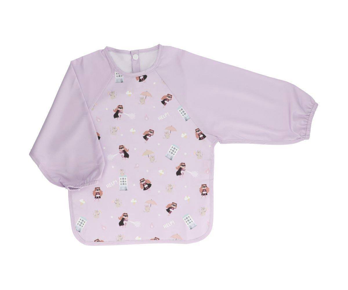 Babete de manga comprida lilás com padrão de personagens e elementos gráficos